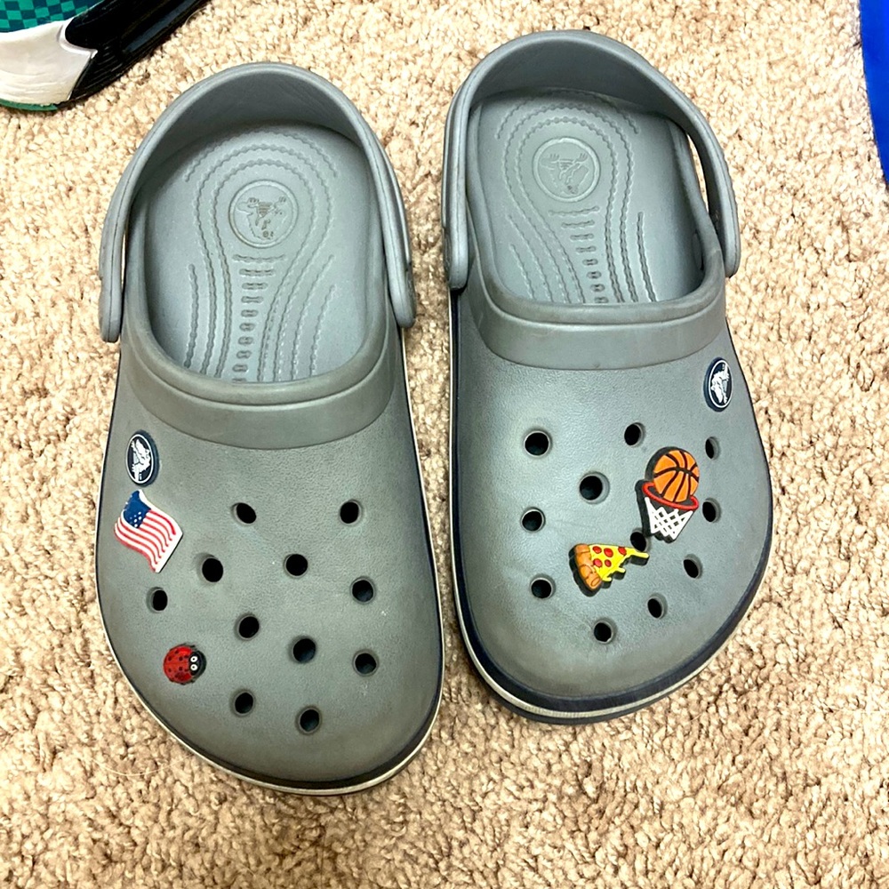 Crocs